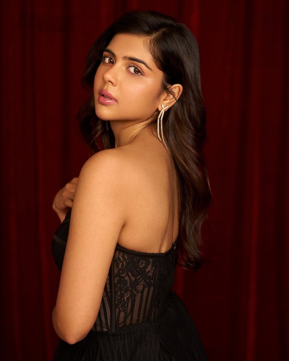 Fav Slayers Of 2025 Together 🔥🥰.
#KritiSanon #RukminiVasanth 
#KalyaniPriyadarshan