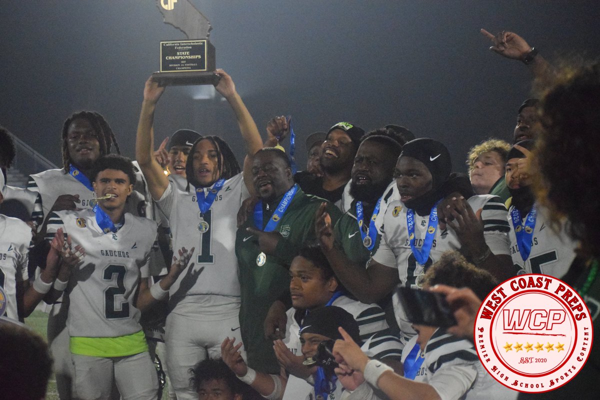 westcoastpreps_'s tweet image. Bay Area State Championship Football Notes📝 

-El Cerrito is here to stay
-NorCal's chances in the Open Championship moving forward
-St. Ignatius' surge to state title
-Mekai Smith's historic season at Balboa

Story: westcoastpreps.com/bay-area-footb…