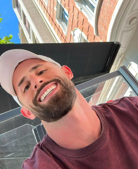 1 pic. The face vs the Cock 😇 https://t.co/LZDiqb5vhT