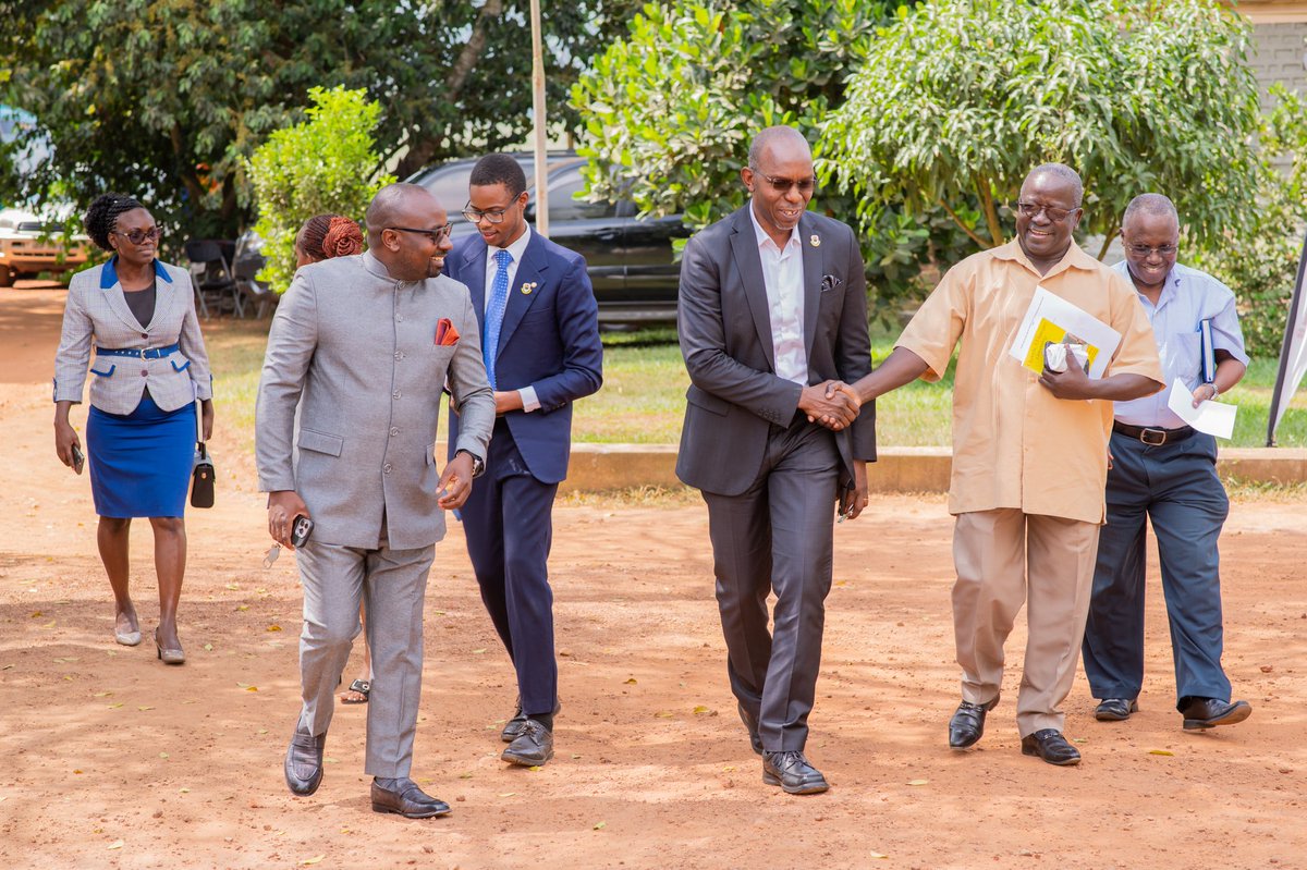 Big news!  UMU and Brooks Agro Farm have signed an MoU!  Students from Agriculture, BAM &amp; more can look forward to:
Internship placements, Job opportunities, Research collaborations, And while on internship: free meals, accommodation, and  allowances will be provided