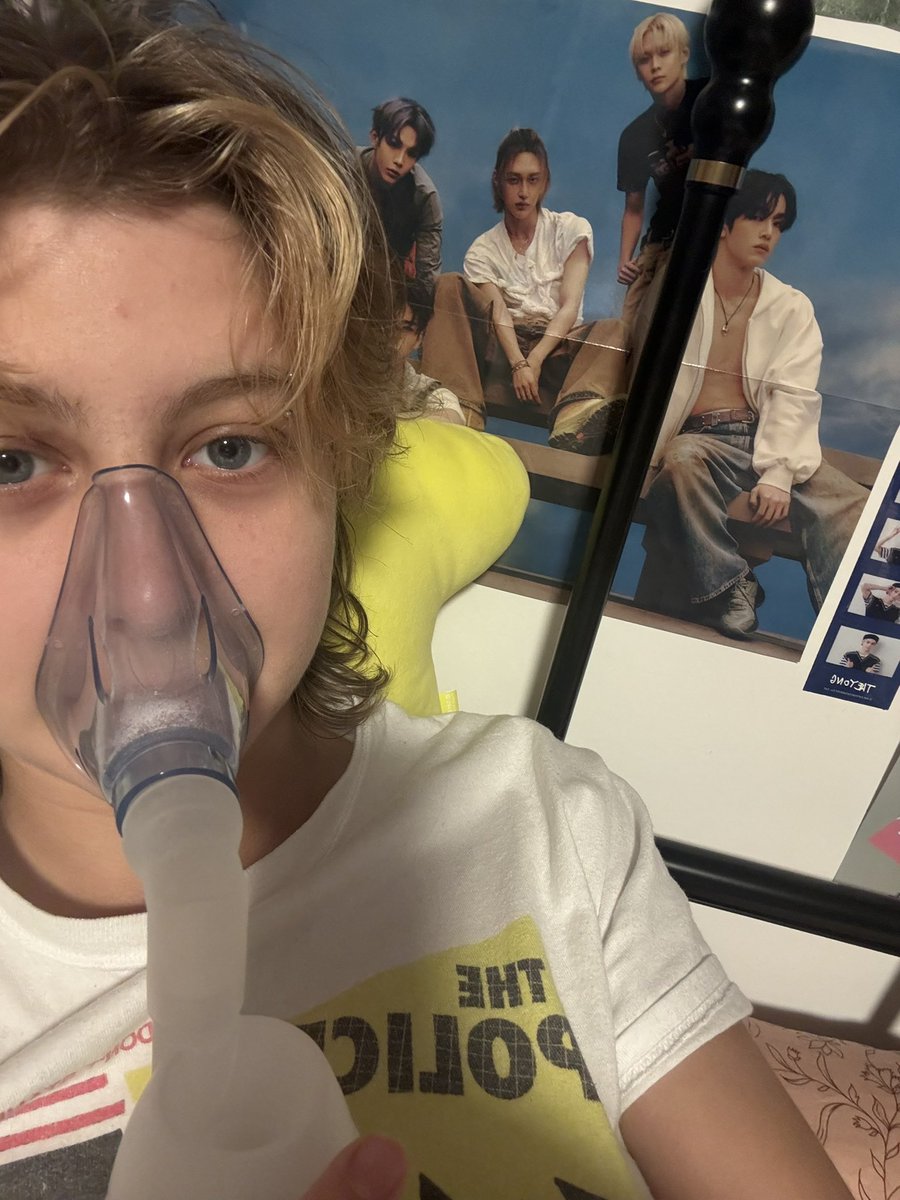 haechanburgur's tweet image. What ive been up to recently #suffering #crying #charliecharliekirky