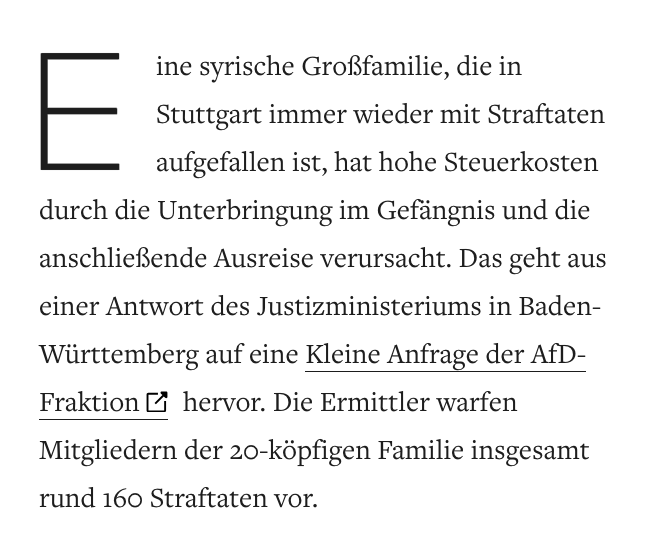 RenaissanceDE_'s tweet photo. Eine syrische Familie - eine halbe Million Euro Kosten: 20-köpfige Großfamilie – 160 Straftaten (ca. 8 pro Mitglied) – in #Stuttgart! (Ref Welt)
Parallel liest man: Stuttgart steht vor der Pleite (Ref FOCUS).
Da fällt mir nur ein: Sofortige Abschiebung & Remigration! #Syrier https://t.co/nBTfBEQC8S