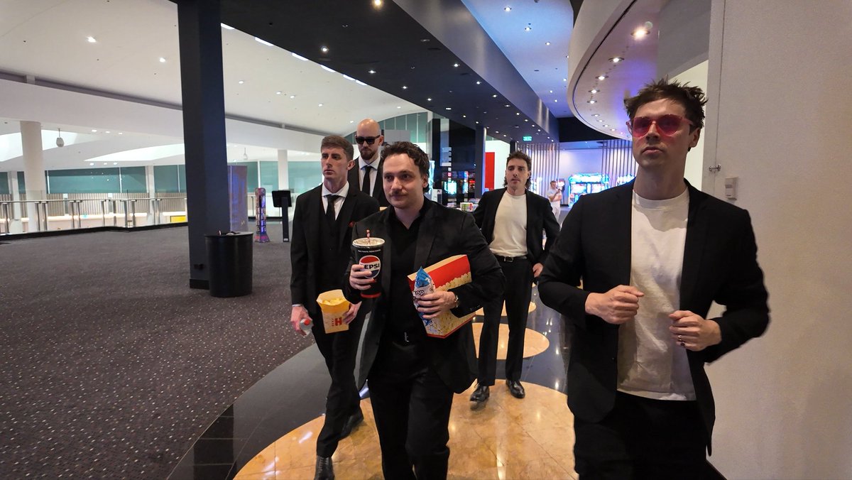 wanted_hq's tweet image. We hired a cinema to watch our YouTube video because why not🚀#wantedworldwar