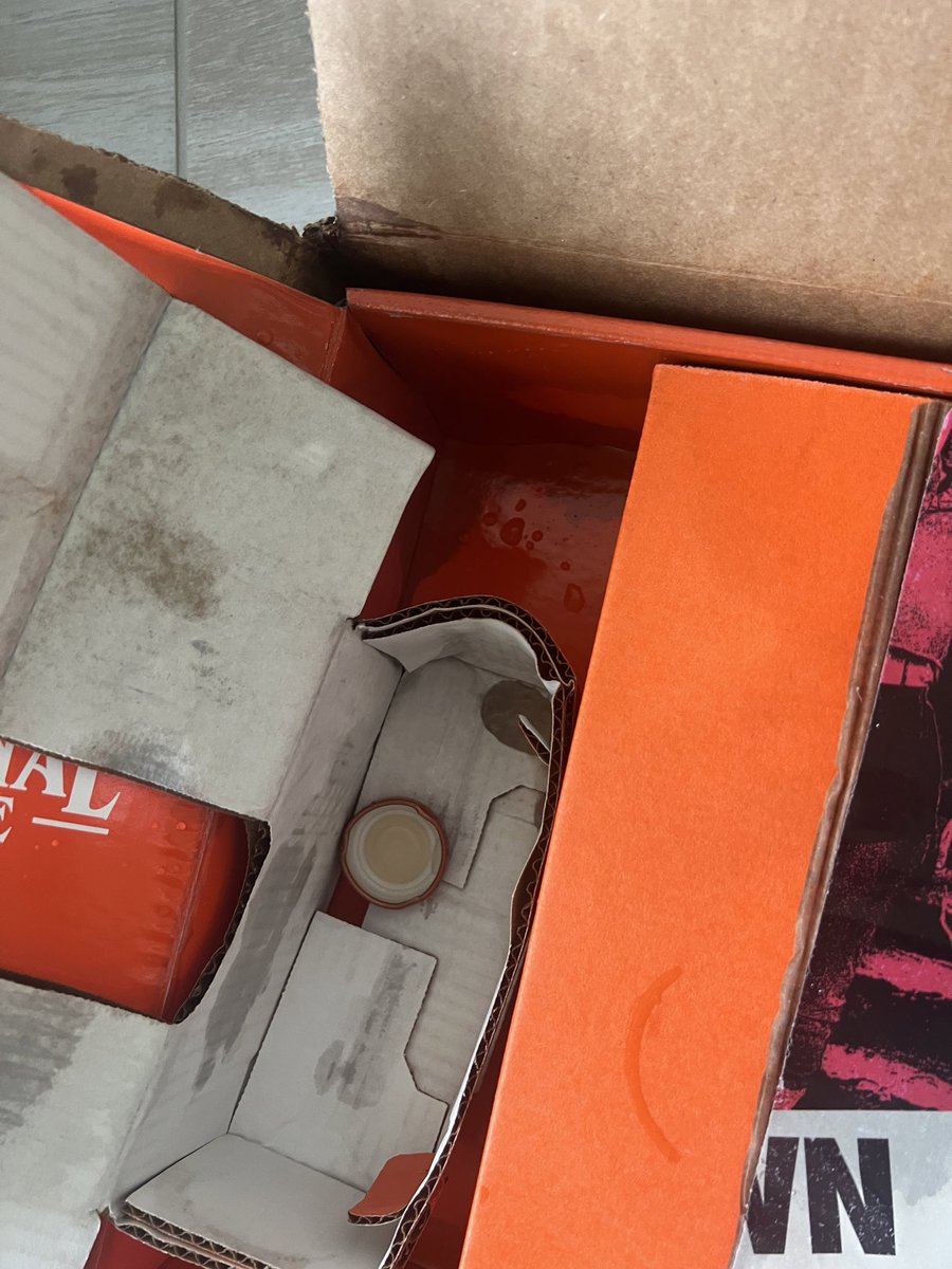 TheXDshop's tweet photo. @RAW_SONN @samkvizz @Gatorade @Stranger_Things Same here. Wtf https://t.co/FN0y3CkBoY