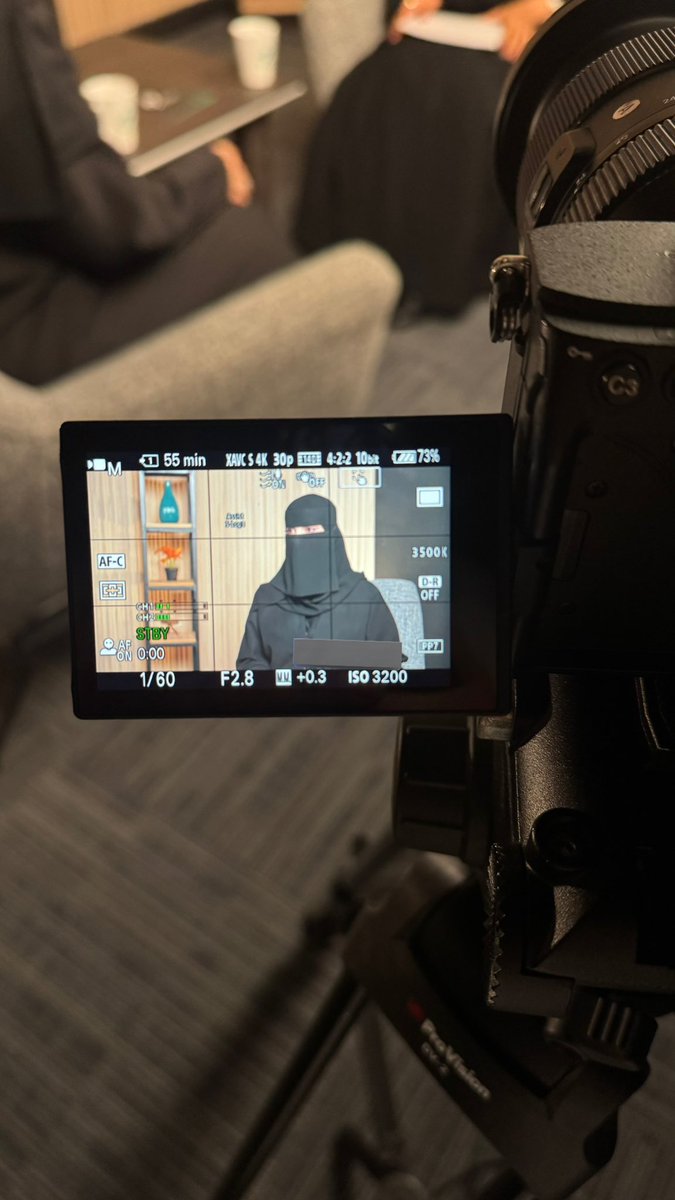 ماخلف الكواليس 🎙️🎞️
استمتعت جدًا بخوض هذه التجربة الجديدة وتقديم هذا الحوار المُمتع والمُثري، وتشرفت وسعدت بمعرفتي للدكتوره عبير  <a href="/DrAalshehri2021/">Dr. Abeer Alshehri</a> ❤️