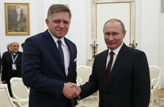 InformNapalm's tweet photo. For context, we also point to an archived investigation: #BabakovLeaks: former Slovak Prime Minister #Fico and the #Russian gas needle.
https://t.co/WSFBJXv5aE https://t.co/lMaFiii2iQ