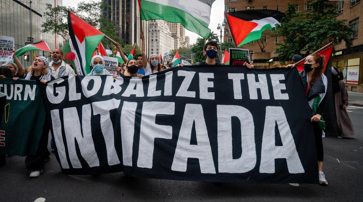 HenMazzig's tweet image. TWO YEARS TOO LATE: Police say “Globalize the Intifada” chants will finally be banned in London and Manchester. 

Instead of waiting 2 years for the chant to spark real world violence, maybe they should have just listened to British Jews 🤷‍♂️