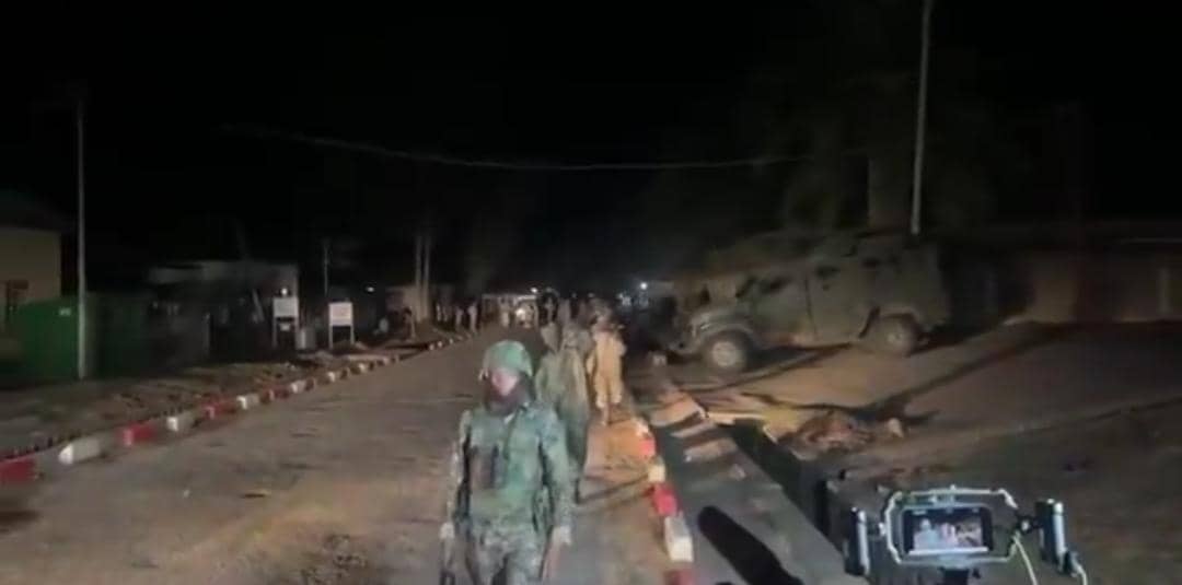 #Uvira : Le #M23 amorcent ce mercredi soir leur retrait de la ville, conformément à leur communiqué du 15 déc. Selon Bertrand Bisimwa (cité par <a href="/stevewembi/">steve wembi</a>), le retrait sera achevé d’ici jeudi. Il appelle la population au calme et la médiation à garantir la protection d’Uvira.