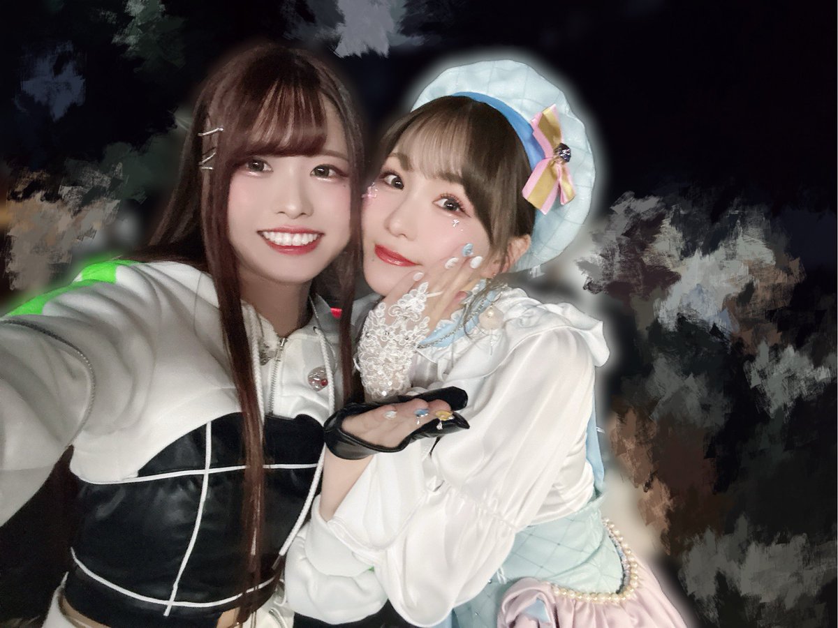 事務所の先輩、髙橋ミナミさん！！💛

俳協公式のお写真でご一緒出来る…！とドキドキワクワクしていたのですが、なんとツーショットも撮っていただけました😭嬉しすぎる😭

「ミュージアムジカ」を一緒に披露させていただき、リハや本番前も気に掛けてくださったのが本当に有難く心強かったです…！💗