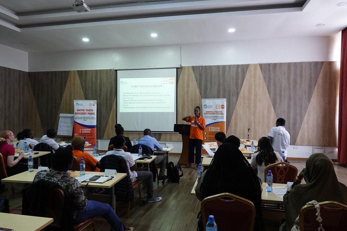 Day 1 at the #UNFPAYAPKe re-orientation and panel transition .

Promoting meaningful Youth engagement and participation in SRHR

#1vision3Zeros