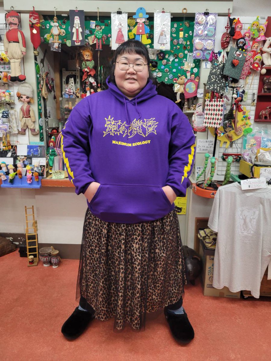 安藤なっちゃんもハイパー装備✨ 虹の黄昏フーデットパーカー