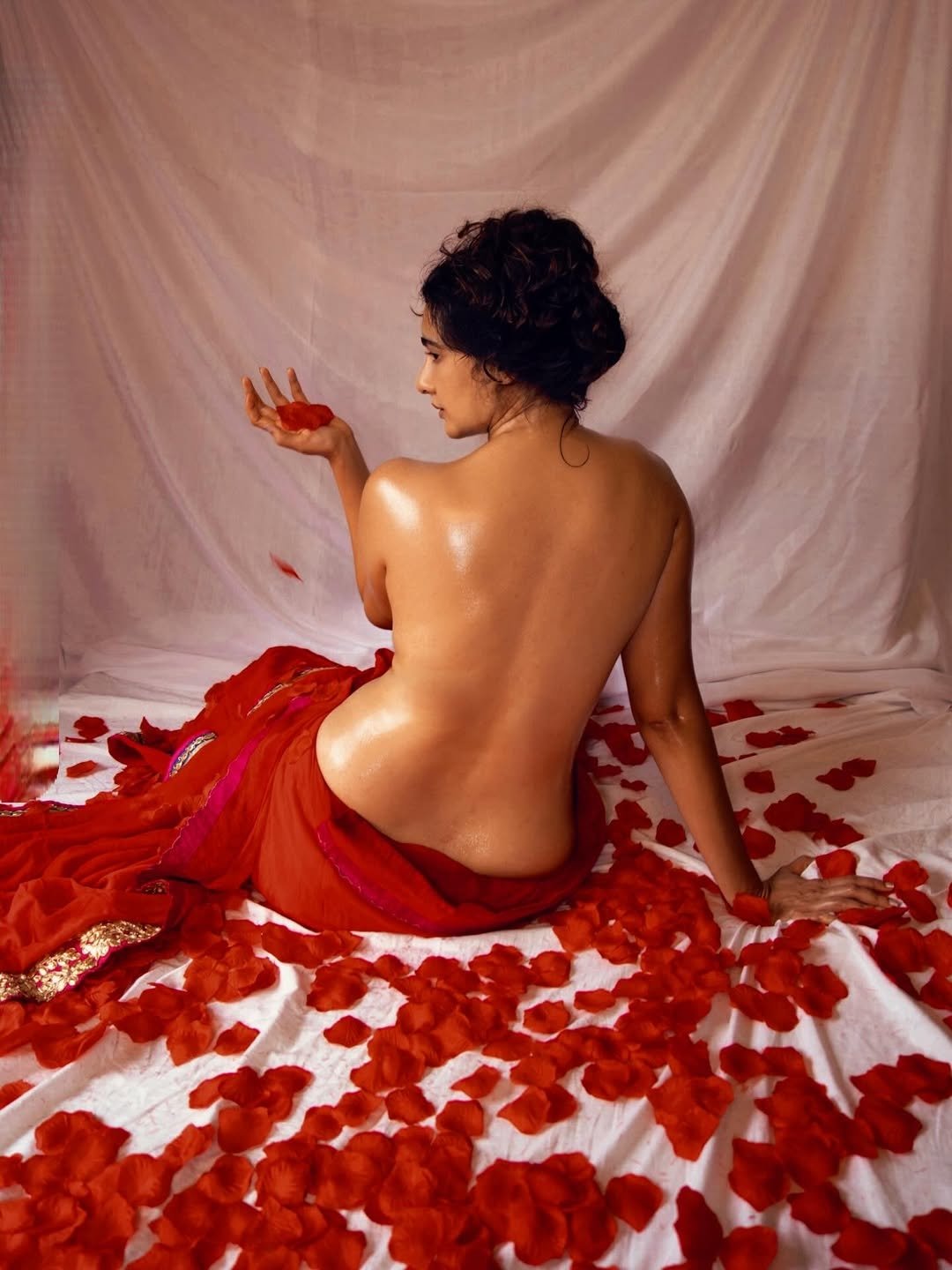 G8YBVttbQAIueA2?format=jpg&name=large