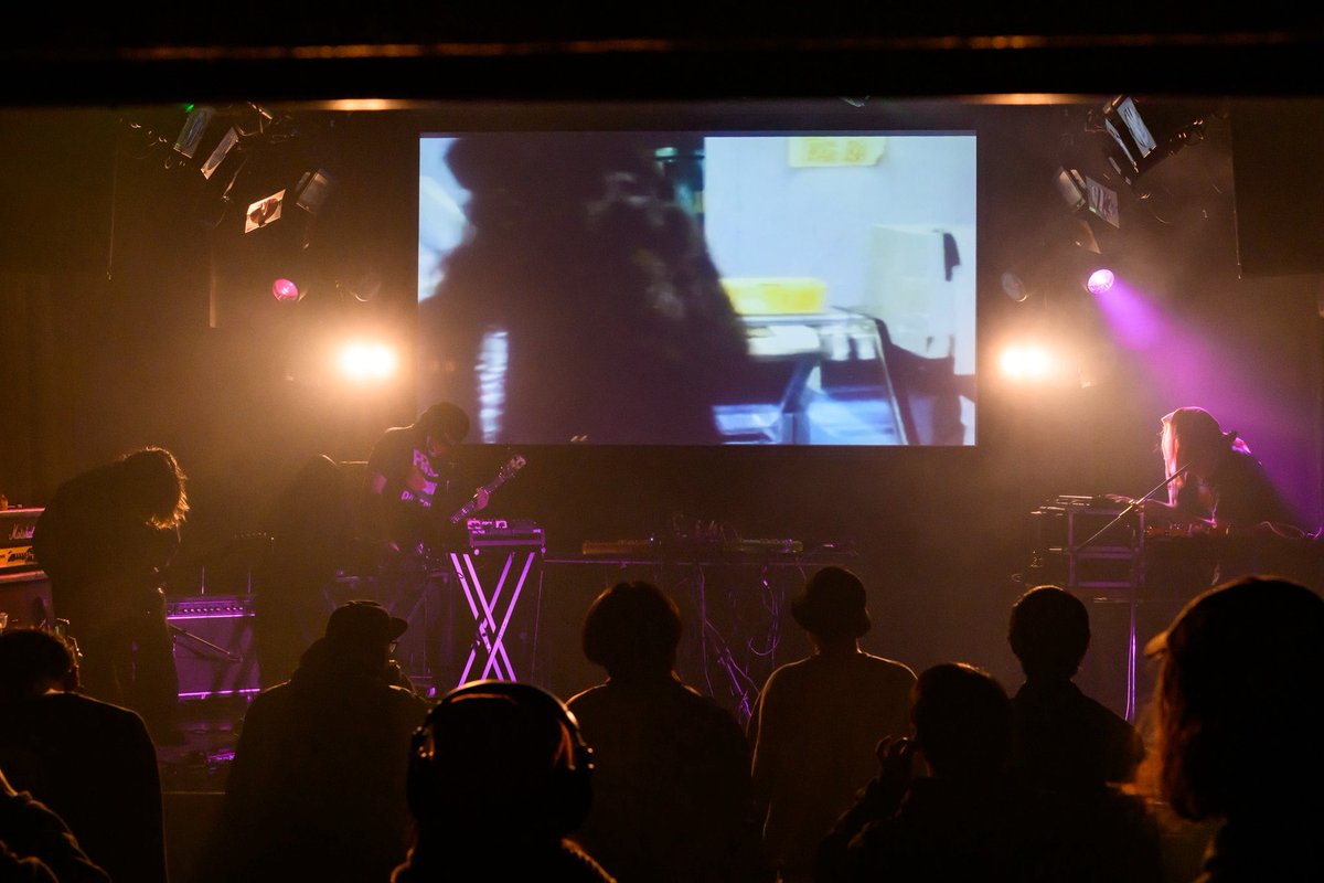 xxxTAKAOxxx's tweet photo. 📸2025.12.15 flesh on stage
[les nuits blanches ~白夜~]
at 高円寺HIGH
(part1) https://t.co/GDYliIP9B6