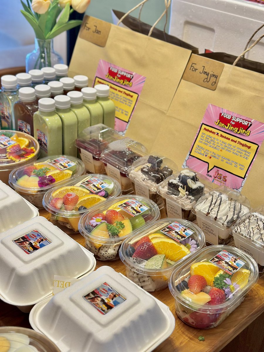 Torfuncatering's tweet image. 🗓️ 15/12/2025
#foodsupport
Thank you lovely Inter fans 
for ordering food support for JanJingjing 🥰. 

#JanJingjing #แจนจิงจิง
#JANHAE #Jingjingyu 
#MuTeLuvHelloIsThisLuck

#foodsupportศิลปิน #ฟู้ดซัพพอร์ต 
#ฟู้ดซัพพอร์ตศิลปิน #foodsupportthailand 

LINE: @Torfuncatering