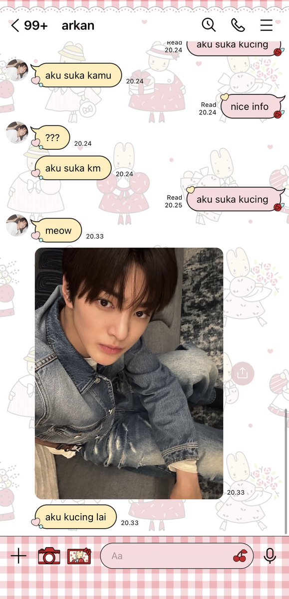 jourosalie's tweet image. meow