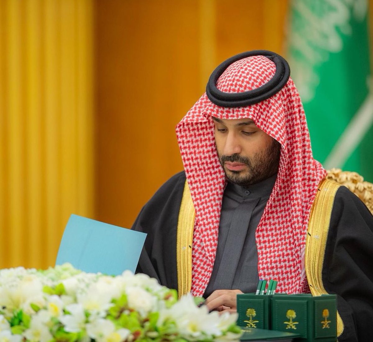 برئاسة سمو #ولي_العهد..
#مجلس_الوزراء يعتمد إلغاء المقابل المالي المقرر على العمالة الوافدة في المنشآت الصناعية المرخّصة.
#وطن_يصنع