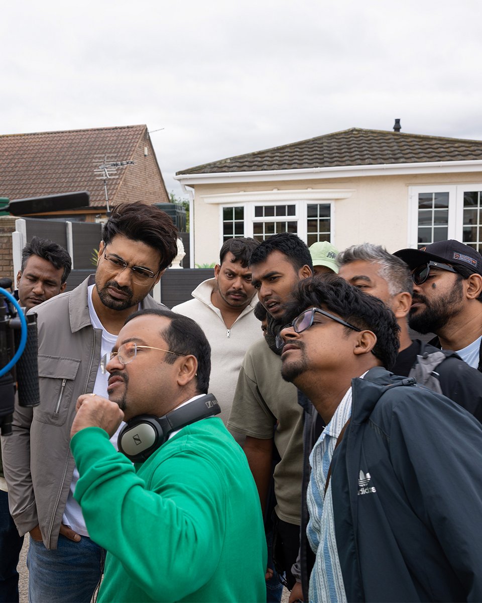 AdvARC_official's tweet image. London Dairies...

#Projapati2 #P2 #LondonDairies #Realeasing25th #BorodinerChutite