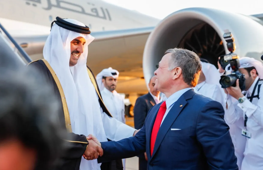 الملك يهنئ بالعيد الوطني لدولة قطر 