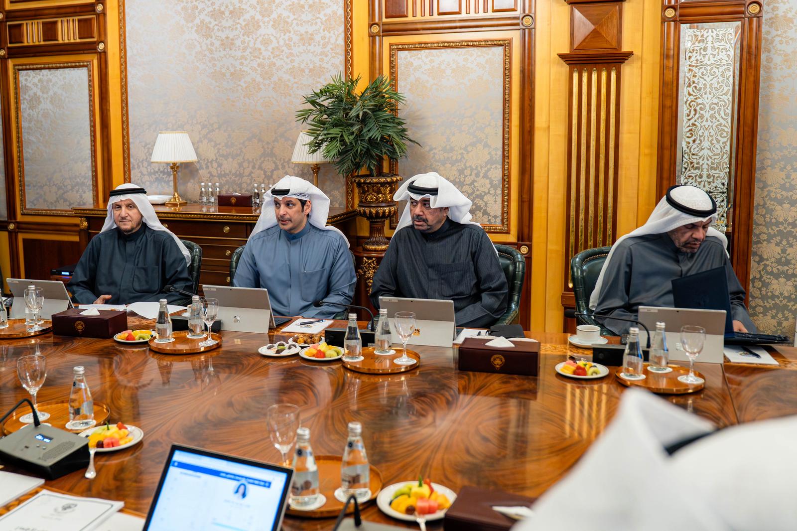 مجلس الوزراء يطلع على تقرير الأشغال بشأن إجراءات معالجة أوضاع البيئية في جون الكويت والبرنامج الزمني للحلول المقترحة 