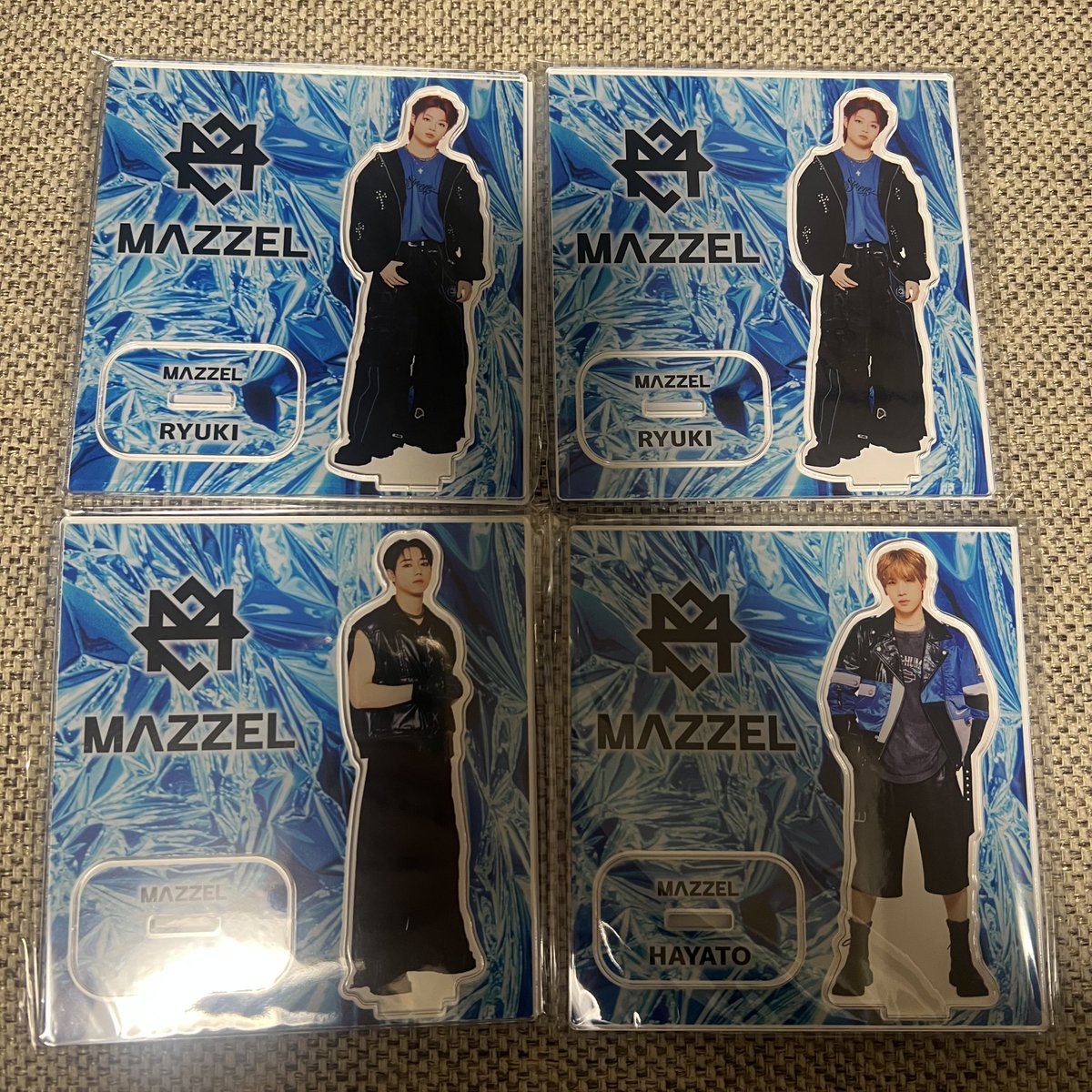 MAZZEL オンラインくじ キンキラゲーム アクリルスタンド 譲: 写真