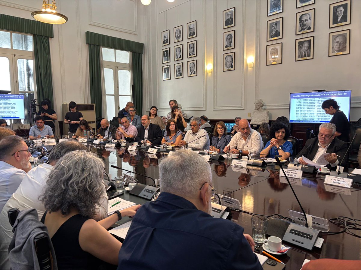 El Consejo Superior de la UBA aprobó el proyecto que presentamos para abordar, de forma institucional, la prevención y promoción de la salud mental. 

En una crisis que no puede naturalizarse: es tiempo de actuar y construir políticas integrales y acompañamiento real.