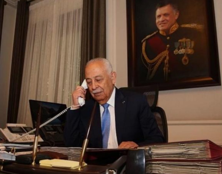 العيسوي ينقل تعازي الملك وولي العهد إلى عشائر أبو سلمى وطاس وهاكوز 