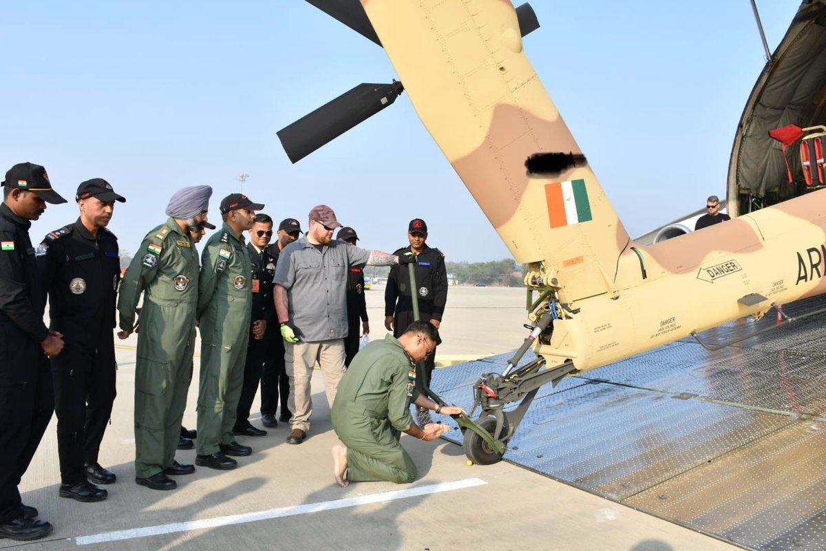 "Back her up slowly..."

Nimboo ceremony for brand new AH-64E Apache delivered today to the Indian Army.