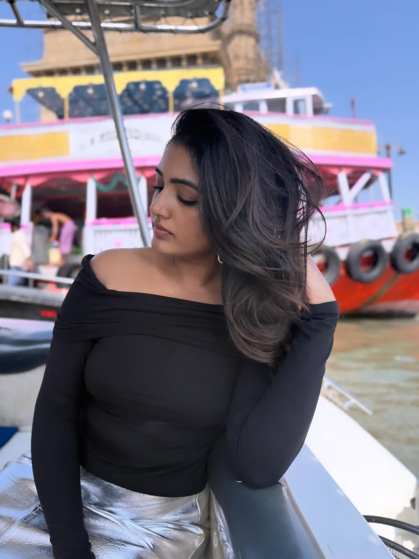 G8YG9TkbIAAYfsf?format=jpg&name=large