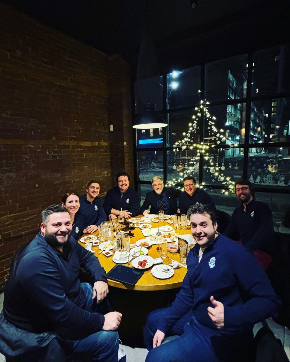 Dean’s House tweet media