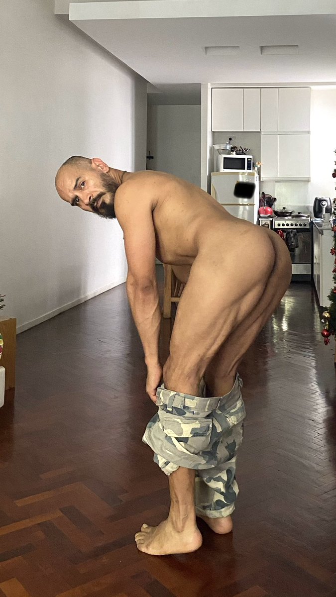 Help me to take it off 🔥🍑