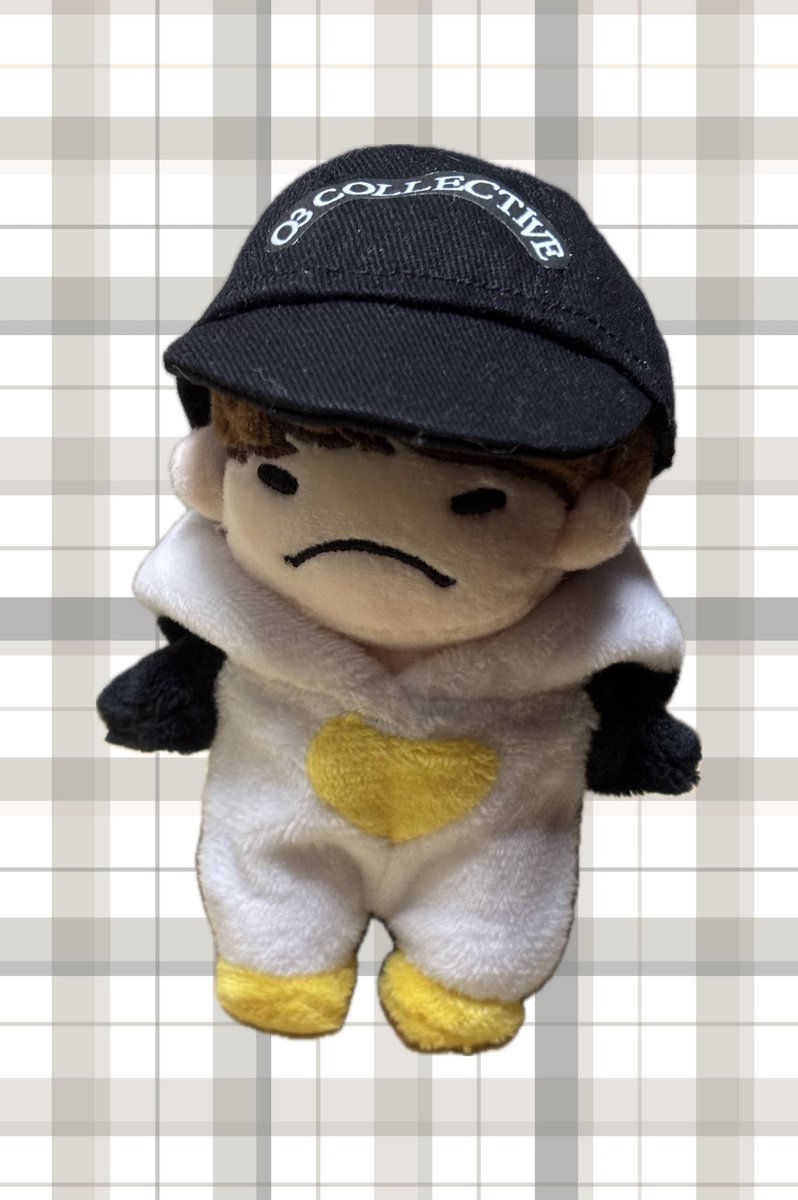テプン商事ファンミーティング💛
<a href="/kyon_Junho0125/">kyoko🐧💛</a> kyoko🐧💛ちゃんのソンムルであたりをひかせていただきました！ありがとう😍
10センチプニちゃんの服がペンペンしかないミス😅でもジュノさんとお揃い🥰