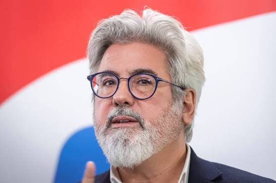 hassinhadi's tweet photo. NOUVEAU

Si Pablo Rodriguez ne démissionne pas ce matin, des députés libéraux lui montreront la porte lors du caucus extraordinaire plus tard aujourd'hui.

https://t.co/aDVP0CkCAe https://t.co/0cplBilW6L