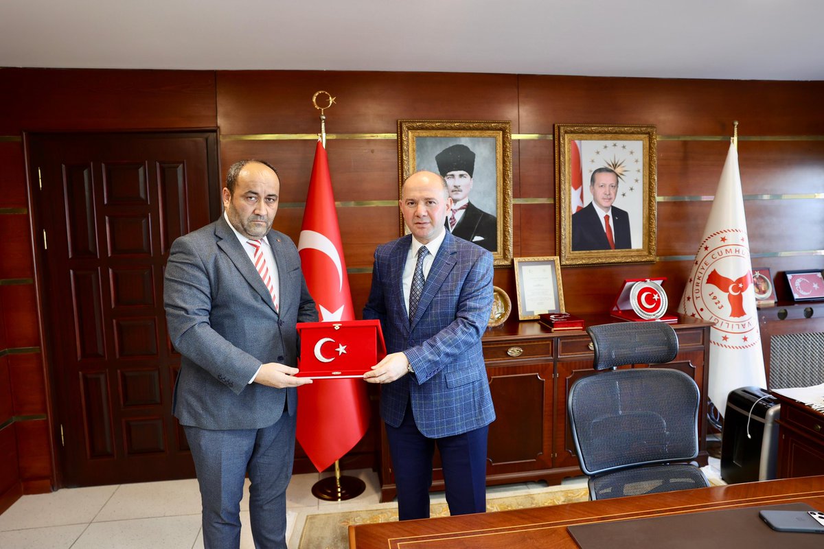 Türkiye Kamu Çalışanları Vakfı (TÜRKAV) Giresun Şube Başkanı Ünal Çakır ve yönetimine nazik ziyaretleri için teşekkür ediyorum.