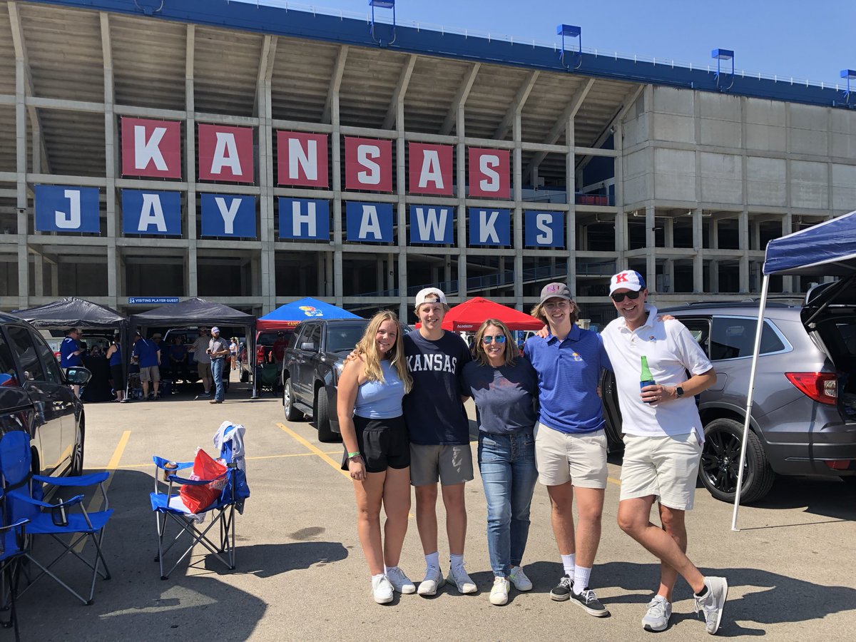 Gregory Johnson tweet media