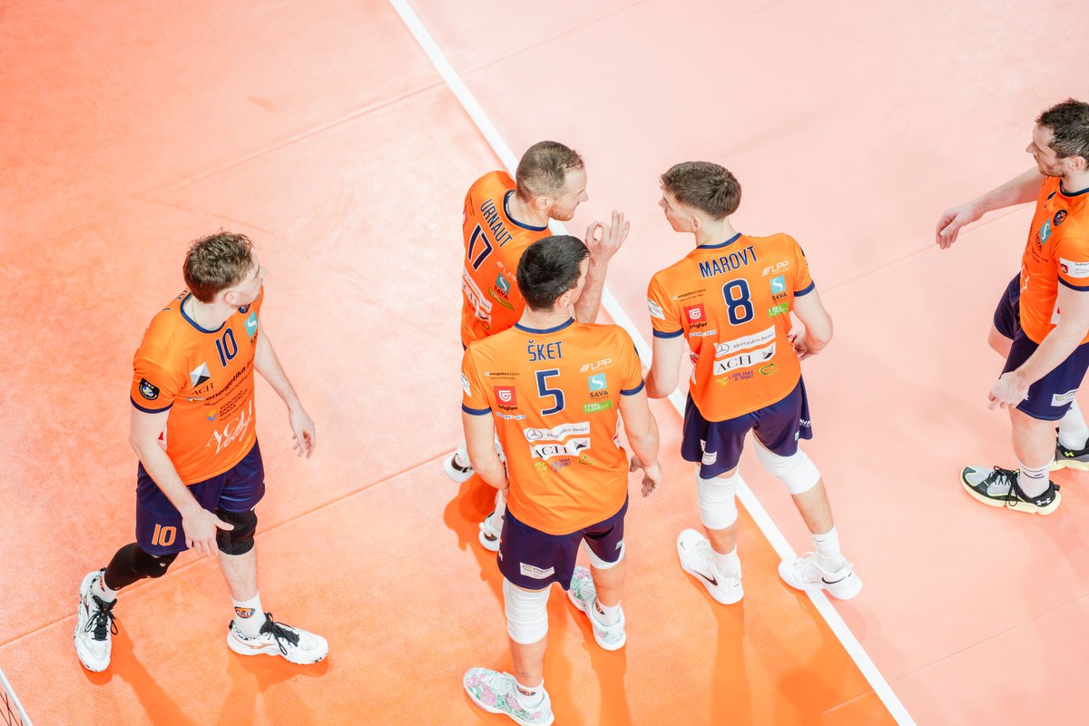 ACHVolley's tweet image. 𝗭𝗮𝗰̌𝗲𝘁𝗲𝗸 𝗽𝗼𝗸𝗮𝗹𝗻𝗲𝗴𝗮 𝘁𝗲𝗸𝗺𝗼𝘃𝗮𝗻𝗷𝗮 𝘇𝗮 𝗼𝗿𝗮𝗻𝘇̌𝗻𝗲 𝘇𝗺𝗮𝗷𝗲🏐

Odbojkarji ACH Volleyja danes v Šoštanju začenjajo z nastopi v Pokalu Slovenije.🏆

Veliki finale pokalnega tekmovanja bo premierno potekalo v dvorani Zlatorog v Celju.👏

#orangedragons