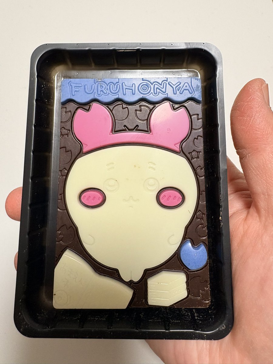 ちい☆プロフ必読お願いします 予約】ちいかわ×読売ジャイアンツ スマホに貼れるサイズのプチ