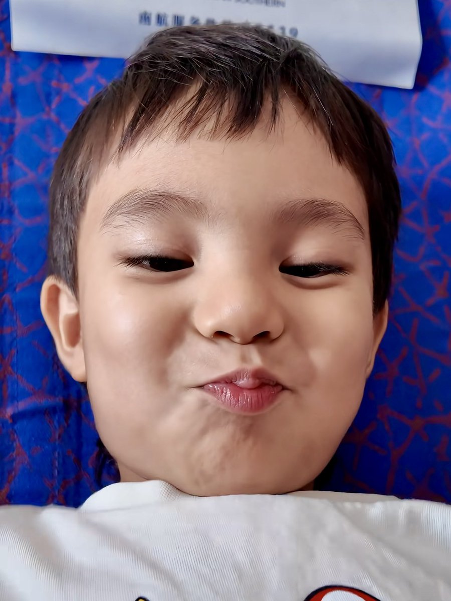 same same but different 😄 heehiii cuties