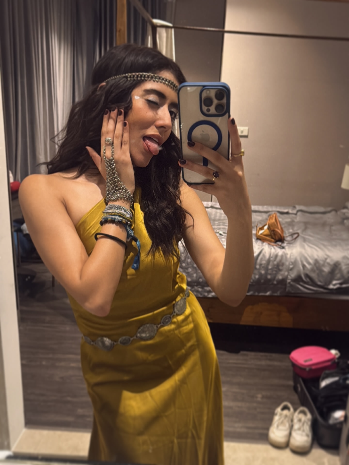 G8YM2n7bQAANHpf?format=jpg&name=large