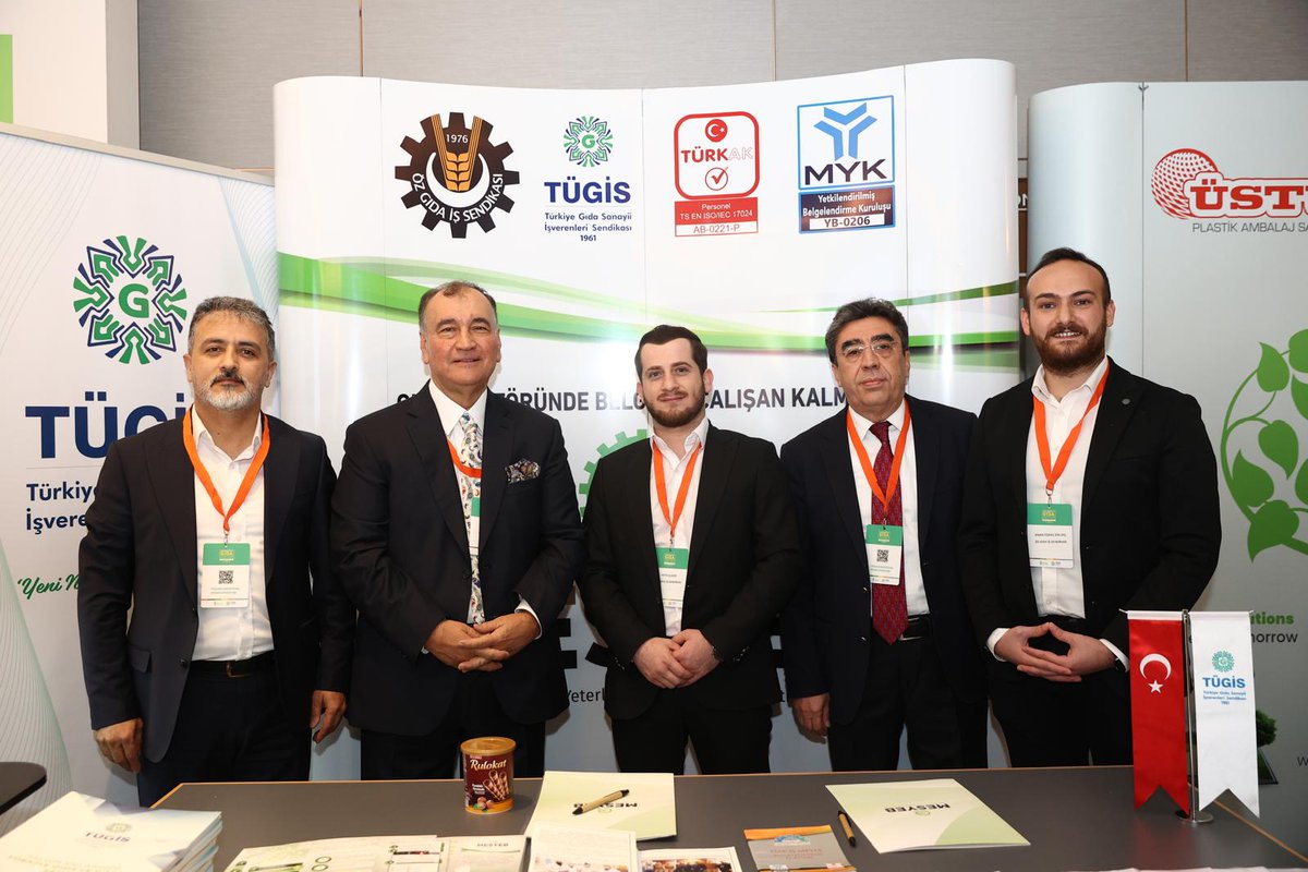 Yıldız Holding YK Üyesi Murat Ülker’in gıda sektöründe “bir ilke imza attık” sözleri Yeni Şafak’ta haber oldu.
Haberde, sendikamız Öz Gıda-İş ve kuruluşumuz MESYEB’in sektöre katkılarına olumlu şekilde yer verildi.
Detaylar; 
🔗 yenisafak.com/hayat/murat-ul…
#ÖzGıdaİş #MESYEB