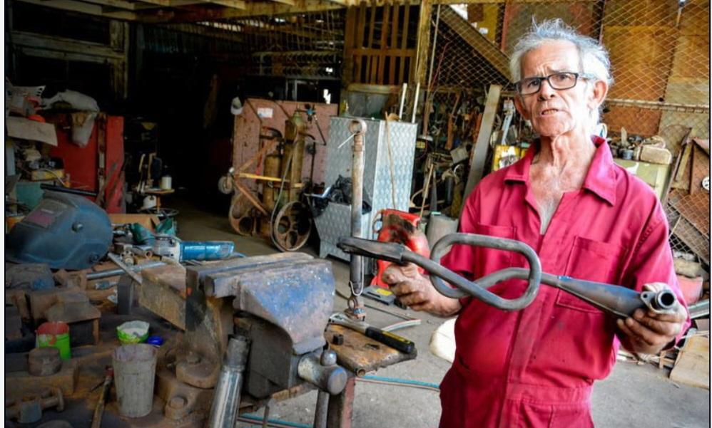 🌟 La Fábrica de Combinadas Cañeras LX Aniversario de la Revolución de Octubre (KTP) en #Holguín rehabilita bazucas para fumigación antivectorial, vital en la situación epidemiológica actual. 👇
acn.cu/cuba/empresa-m…