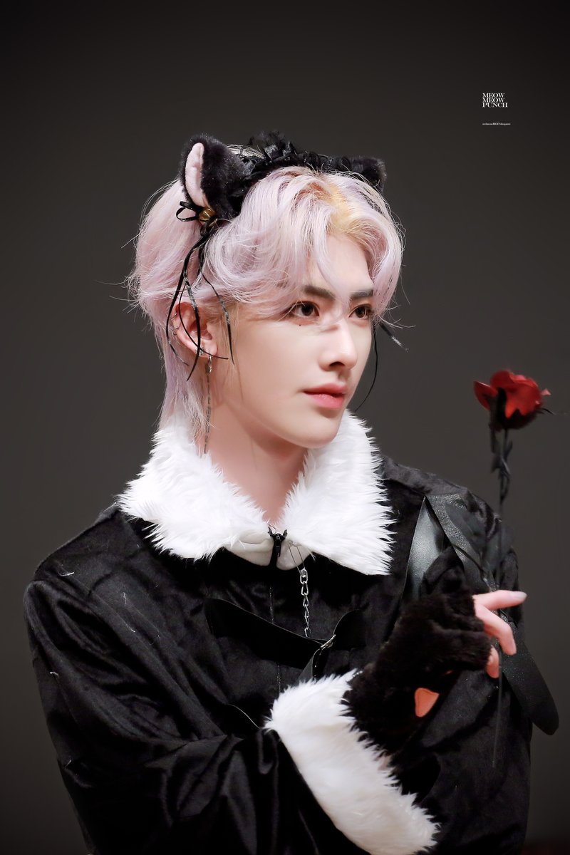 MEOWPUNCH0520's tweet photo. 231217 𝐇𝐐   

#𝓡𝓲𝓬𝓴𝔂 #리키 #沈泉锐 #リッキー 
#ZEROBASEONE #ZB1 #제로베이스원 https://t.co/PCCVQiptIr