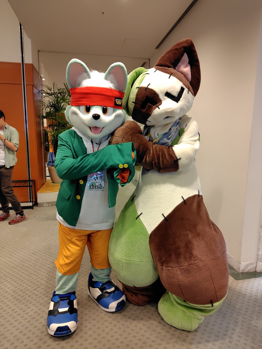 nenzakick's tweet image. パッチくん @patchtheplush と一緒に。 かわいいのは当然として、デザインのセンスが凄い！アニメ的な感じなのにキャラとしてしっかりとしてる。センスに憧れます！あと、タグがあるこだわりには脱帽です（笑）。ありがとうございました！
＃change!