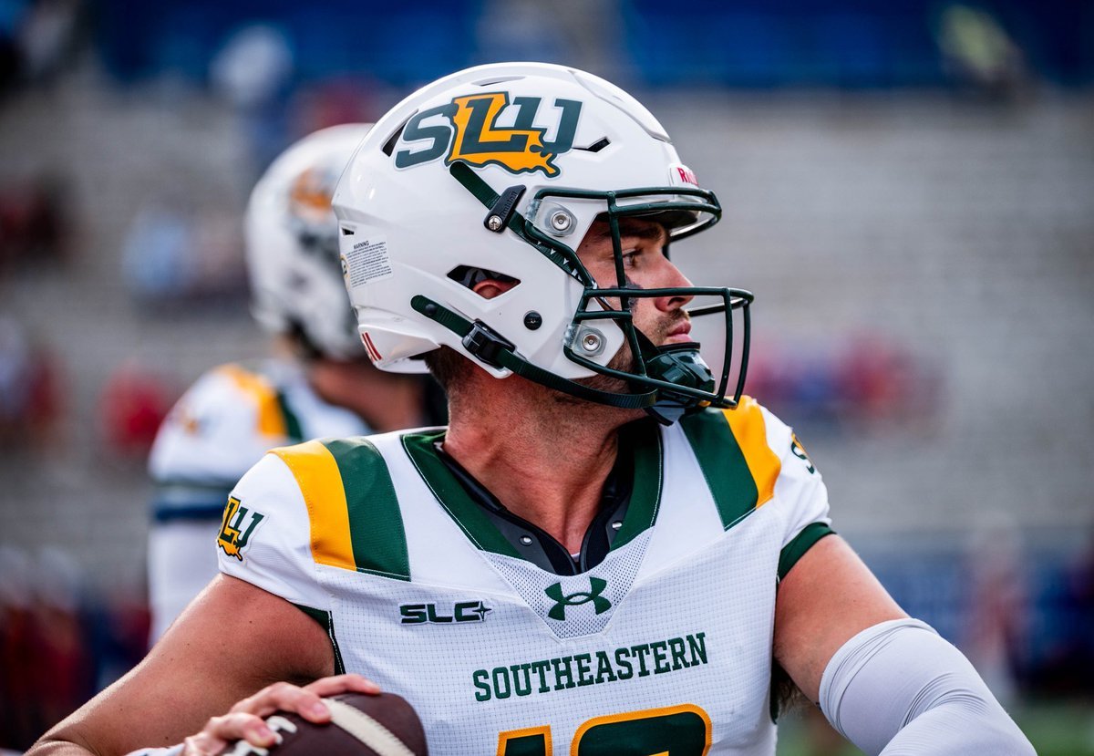 Southeastern Louisiana QB Carson Camp is entering the transfer portal, <a href="/PeteNakos/">Pete Nakos</a> reports. 

He threw for 1,794 yards and 14 touchdowns in 2025. Has one year of eligibility remaining.

on3.com/transfer-porta…