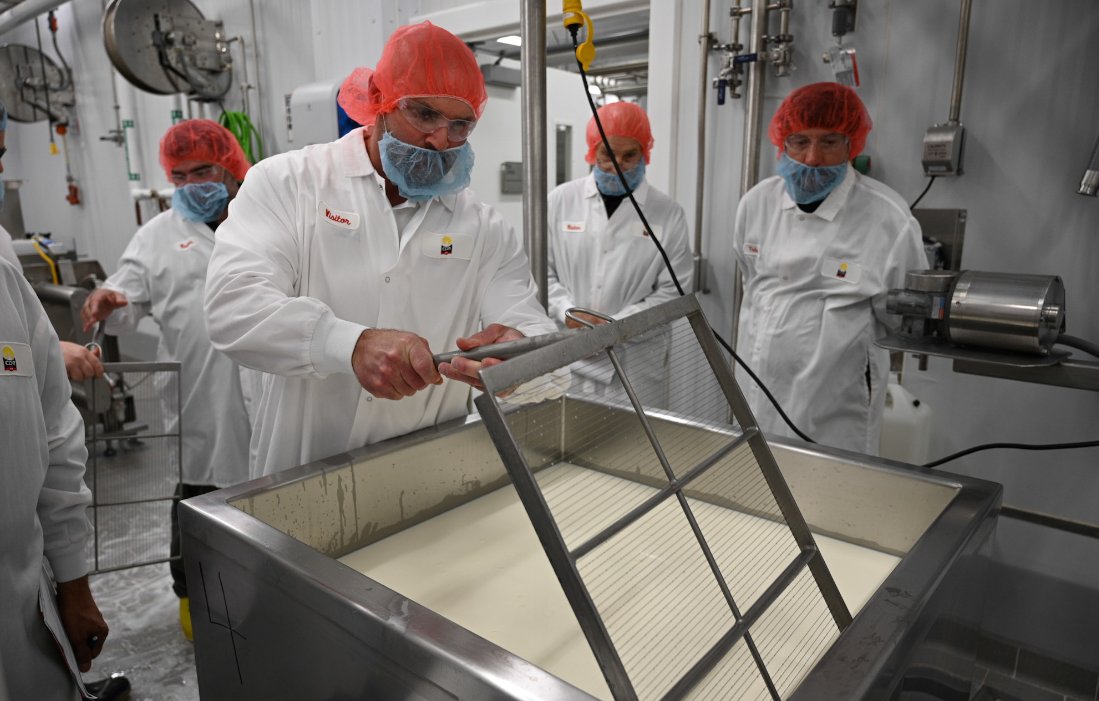 Center for Dairy Research tweet media