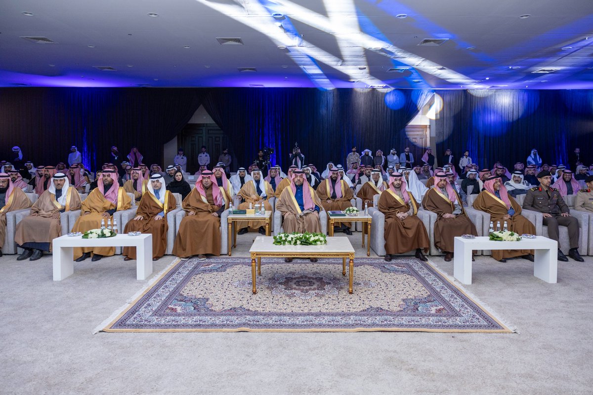 ضمن مسيرة تنموية شهدتها #الحدود_الشمالية خلال الفترة 2021–2025 عبر ضخ مشاريع خدمية وبلدية وإسكانية تجاوزت 2.5 مليار ريال، نواصل العمل على ترجمة التطلعات إلى مشاريع ملموسة، بتدشين مشاريع صيانة وتشغيل بأكثر من 400 مليون ريال، ستسهم -بإذن الله- بتحويل طموحات أهالينا إلى واقع مستدام.