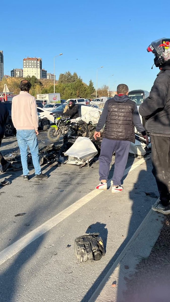 Başakşehir’de feci kaza: 1 ölü, 2 yaralı
iha.com.tr/istanbul-haber…