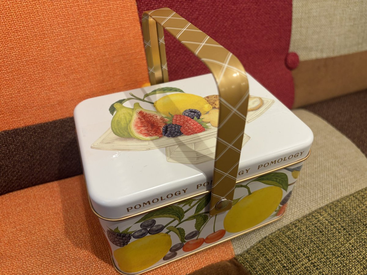 ＼たき火ラジオありがとうございましたー🥳／

今月のゲストは
スタイリストのつばささんでした💕

どんな話をしたか気になる人向けにまとめてみました！
これ以外にも色々話しましたよー！🥰

あと、つばささんからお土産いただいてしまいました！ありがとうございました！🍪🌼