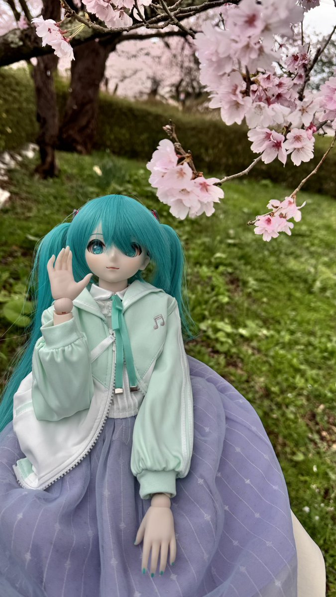 #深夜の初音ミク撮影60分一本勝負
お題【タイミング】
野外で撮影する時は人が居なくなるタイミングを見計らってサクッと撮ってます