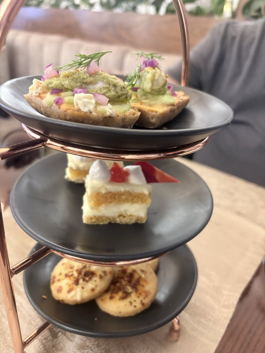gvikkyg's tweet photo. Cloud Nine Feeling to be with Mr Joshua, Chef Rahul &amp; entire team at Zero Eight Zero, Air India Lounge @BLRAirport. @airindia https://t.co/l6wdpG7GeK