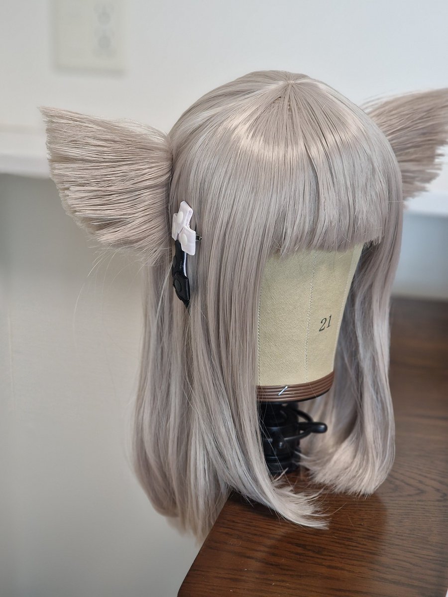 I'm not the best at wig styling, this will have to do!!